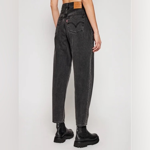 Levi’s Premium High Loose Taper Fit High Rise Jean Black size 26 - Picture 2 of 16